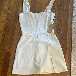 NWT Reformation Daria Ecomove Active Dress